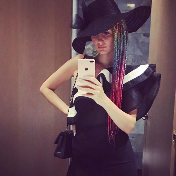 Hello Darlings! - Picture 5 of 16